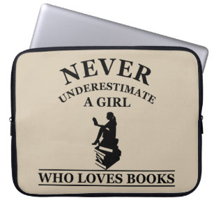 Capa Para Notebook nunca subestime uma garota que ama livros