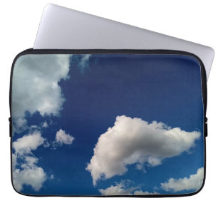 Capa Para Notebook Nuvens flutuantes
