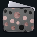 Capa Para Notebook o ouro cor-de-rosa do falso elegante cora círculos<br><div class="desc">Design moderno e à moda que representa círculos cor-de-rosa do ouro do falso,  os cor-de-rosa e os pretos em um fundo cinzento.</div>
