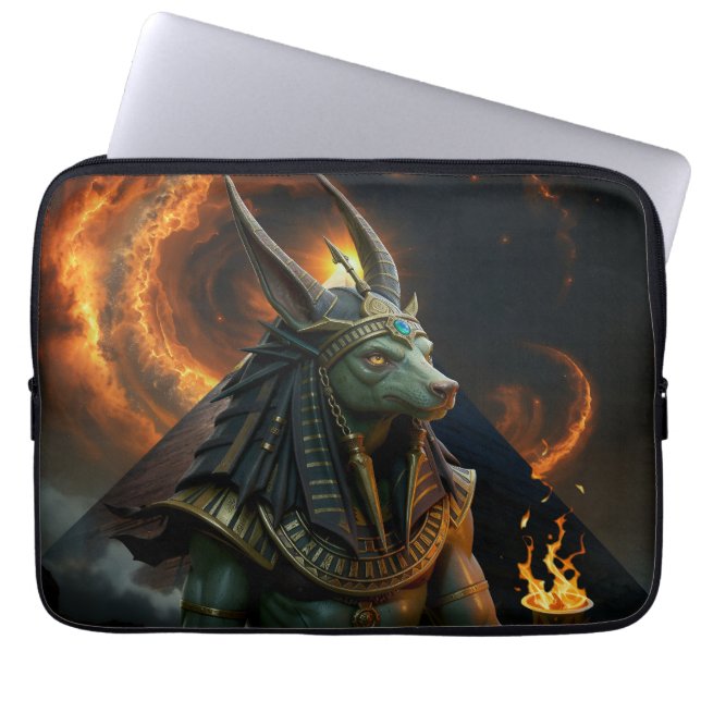 Capa Para Notebook Observador do Além – Anubis.  (Frente)