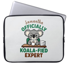 Capa Para Notebook Officially Koala-fied Expert Funny Coffee Pun
