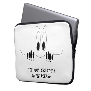 Capa Para Notebook Olhos Curiosity Engraçados - Sorria - Adicione Se