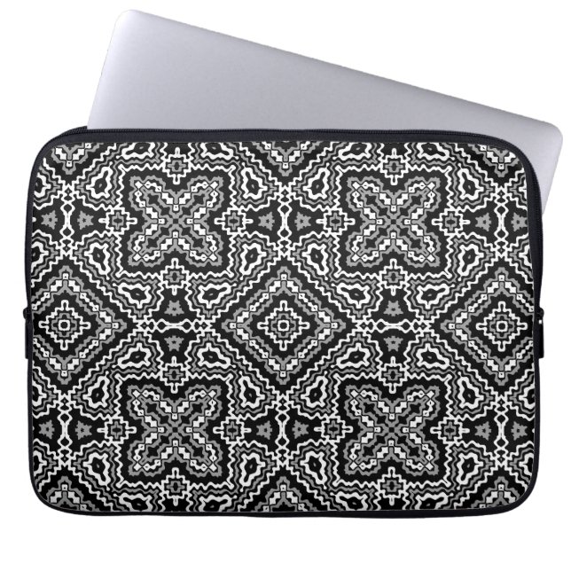 Capa Para Notebook ornamentação geométrica negra e branca (Frente)