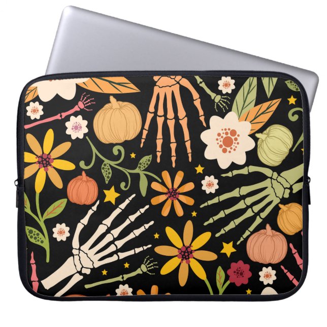 Capa Para Notebook Ossos de Halloween, padrão floral uniforme. (Frente)