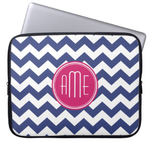 Capa Para Notebook Padrão Chevron com Monograma - Magenta Marinho