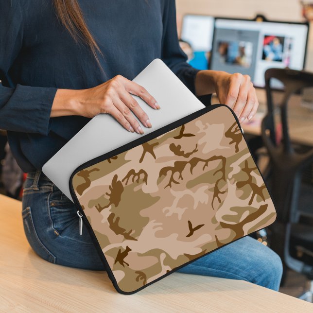 Capa Para Notebook Padrão de Camuflagem do Deserto, Padrão Militar, E (Criador carregado)