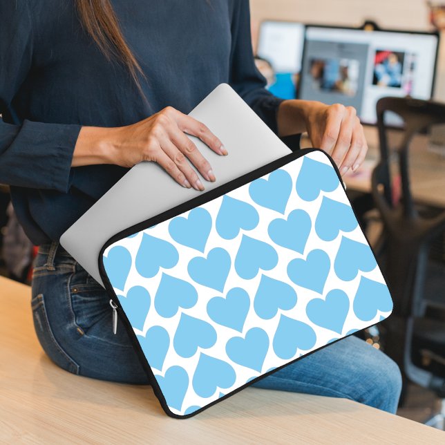 Capa Para Notebook Padrão de Corações Azuis, Romântico, Amor (Criador carregado)