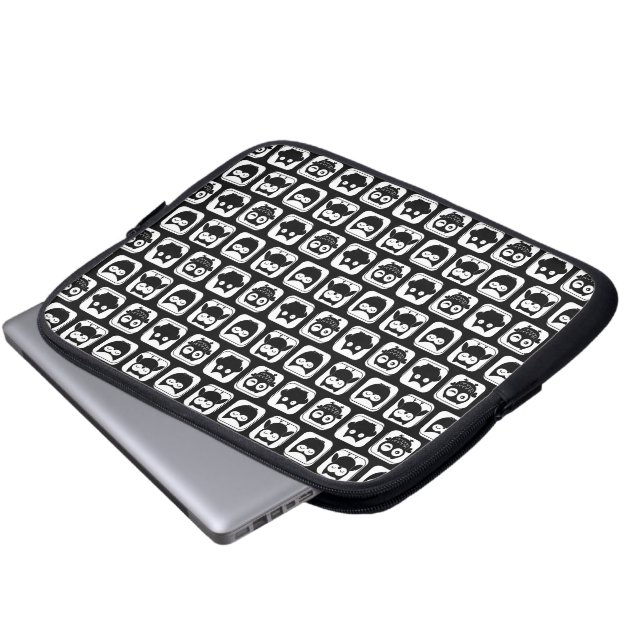 Capa Para Notebook Padrão de coruja em preto e branco (Frente Inferior)