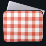 Capa Para Notebook Padrão de Gingham Branco e Laranja<br><div class="desc">Laranja avermelhada, laranja claro e quadrados brancos formam uma xadrez de búfalo ou padrão de gingham negrito nesta design. O branco é transparente, então você pode mudá-lo se quiser. Basta clicar no botão "Personalizar" e selecionar uma "Cor de fundo impressa" na barra lateral. Quando terminar, clique em "Adicionar ao carrinho"...</div>