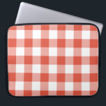 Capa Para Notebook Padrão de Gingham Branco e Laranja<br><div class="desc">Laranja avermelhada, laranja claro e quadrados brancos formam uma xadrez de búfalo ou padrão de gingham negrito nesta design. O branco é transparente, então você pode mudá-lo se quiser. Basta clicar no botão "Personalizar" e selecionar uma "Cor de fundo impressa" na barra lateral. Quando terminar, clique em "Adicionar ao carrinho"...</div>