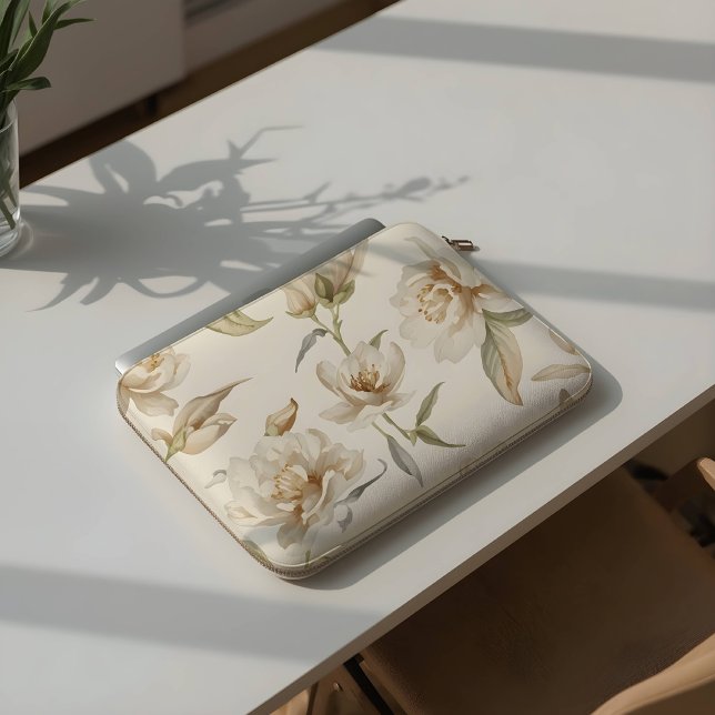 Capa Para Notebook Padrão Floral Branco em Aquarela Delicada (Criador carregado)