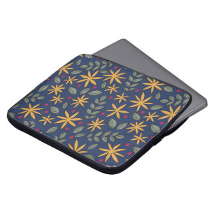Capa Para Notebook padrão floral desenhado à mão com folhas