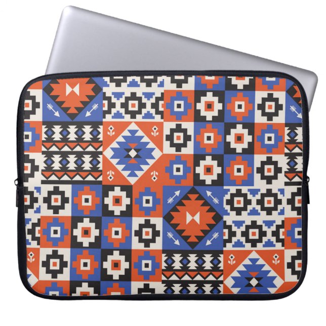 Capa Para Notebook Padrão geométrico oriental sem costura. Design étn (Frente)