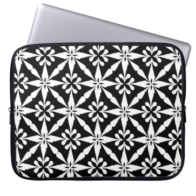 Capa Para Notebook Padrão Ikat Star - Preto e Branco (Frente)