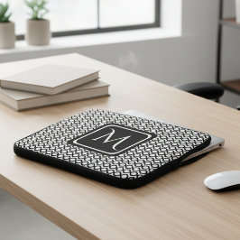 Capa Para Notebook Padrão Moderno de Anéis Ligados Preto e Branco 
