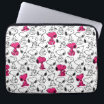 Capa Para Notebook Padrão preto e magenta do snoopy<br><div class="desc">Dê uma olhada neste design super fofo com o Snoopy em um padrão preto e magenta.</div>