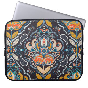 Capa Para Notebook Paisley floral sem costura. Fundo escuro com
