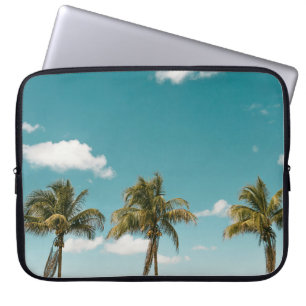 Capa Para Notebook Palmeira verde sob céu azul pela manhã