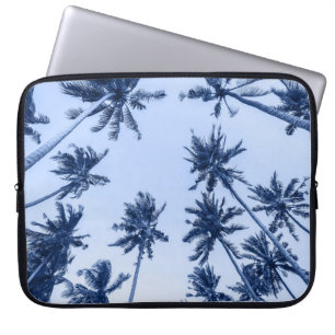 Capa Para Notebook Palmeiras, céu azul limpo.