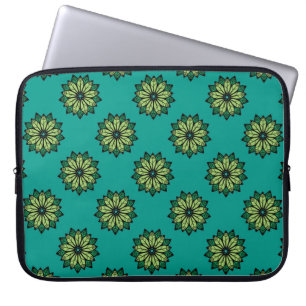 Capa Para Notebook Pão Verde e Pão Flor, com tela de fundo uniforme.