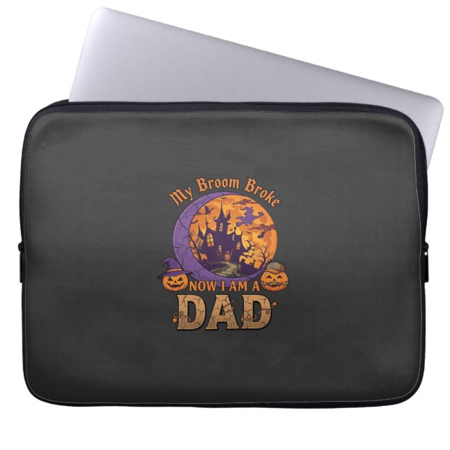 Capa Para Notebook Papai Quebrou a Vassoura Halloween Casa Assombrada (Frente)