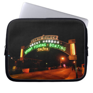 Capa Para Notebook Papais noeis Monica Pier
