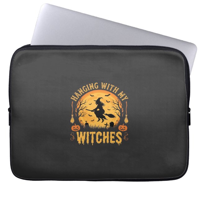 Capa Para Notebook Passando o Halloween com Minhas Bruxas Design (2) (Frente)