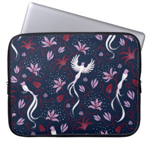 Capa Para Notebook Pássaros do Paraíso: Padrão Vintage florescente.