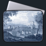 Capa Para Notebook Pastoral Toile - Ponte<br><div class="desc">Pastoral Toile III,  de Claude Lorrain. Possui uma ponte e pastos feitos em lindas matizes azuis.</div>