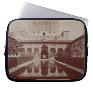 Capa Para Notebook Pátio de los Arrayanes, Alhambra, c.1875-80 (sepi