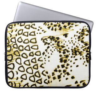 Capa Para Notebook Pele de Cobra repetitiva. Estilo de Moda Amarela.