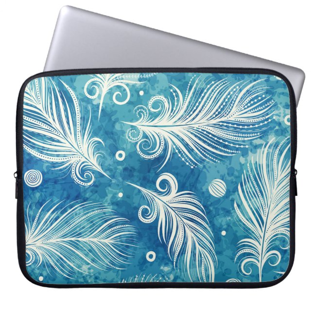 Capa Para Notebook Penas Desenhadas À Mão: Padrão Sem Costura (Frente)