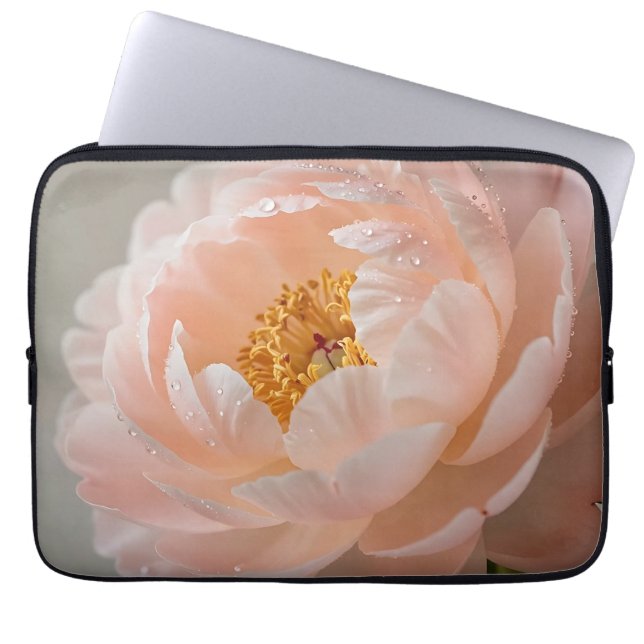 Capa Para Notebook Peônia Rosa Suave com Gotículas de Orvalho (Frente)