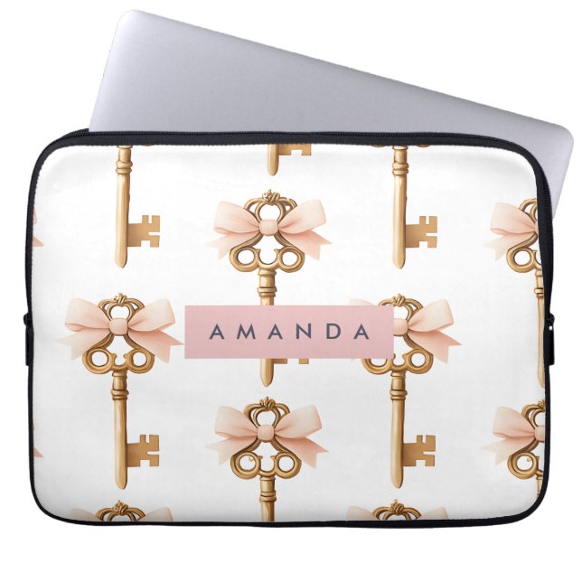 Capa Para Notebook Personalized Coquette Pattern Gold Key & Pink Bow  (Frente)