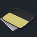 Capa Para Notebook Petróleo e Neoprene Dourado<br><div class="desc">Carregar ao redor do seu laptop neste na moda de ouro e caixa preta.</div>