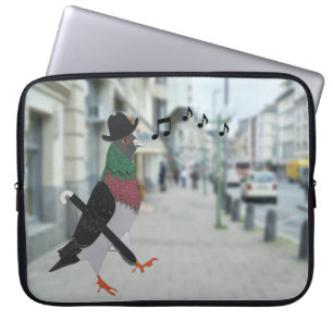 Capa Para Notebook Pigeon Sobre Cidade