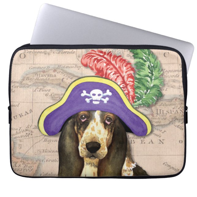 Capa Para Notebook Pirata de Hound Basset (Frente)