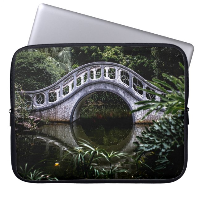 CAPA PARA NOTEBOOK PONTE BRANCA RODADA POR ÁRVORES (Frente)
