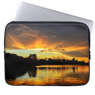 Capa Para Notebook Por do sol na cidade Londrina, Brasil
