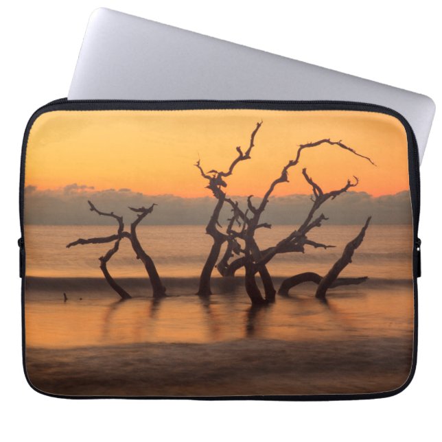 Capa Para Notebook Praia de Driftwood em Sunrise na Ilha de Jekyll Ge (Frente)