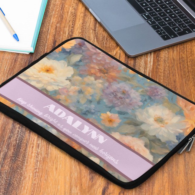 Capa Para Notebook Presentes de graduação de aquarela suave para neta (Mild Watercolor Graduation Gifts for Granddaughter)