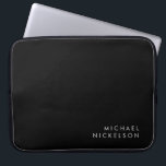 Capa Para Notebook | preto e branco modernos e mínimos adicionam seu<br><div class="desc">Estas características de design masculino,  moderno seu nome no texto branco limpo em um fundo do preto escuro.</div>