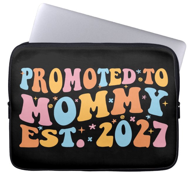 Capa Para Notebook Promovida a Mamãe Est 2027 Anúncio de Nova Mamãe (Frente)