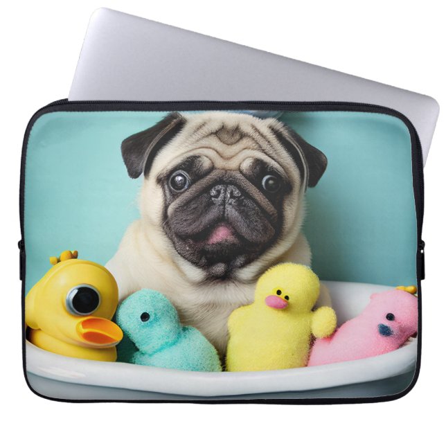 Capa Para Notebook Pug Paradise: Uma Beleza Bandeira na Tubagem (Frente)