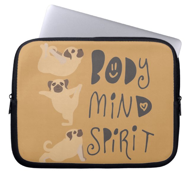 Capa Para Notebook Pugs de Ioga (Frente)