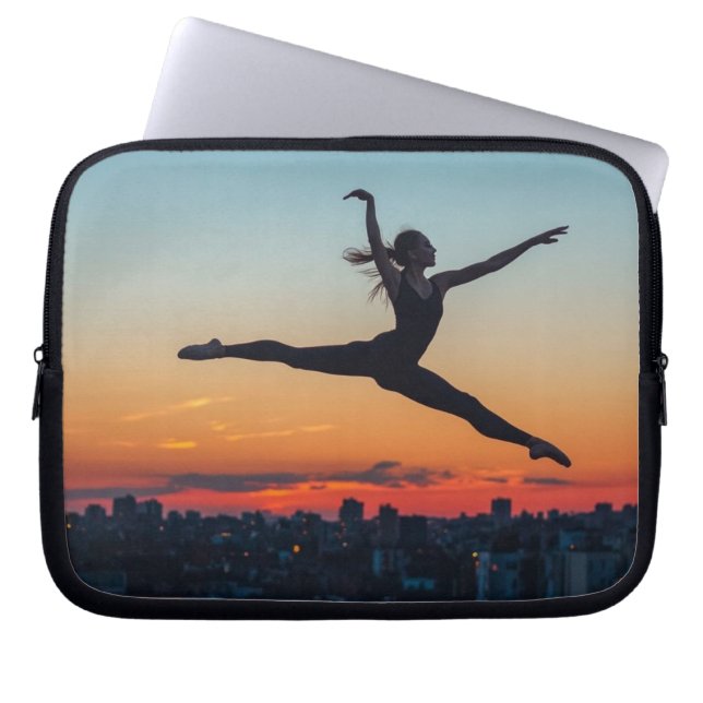 Capa Para Notebook Pulando Ballerina (Frente)