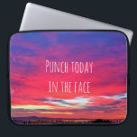 Capa Para Notebook Punch Hoje Na Face Azul Cor-De-Rosa Quente Foto Su<br><div class="desc">Às vezes, todos os dias você só tem que começar a lutar! "Punch hoje na cara", porque qualquer coisa é possível quando você coloca sua mente nela. Aproveite esta bolsa de laptop neoprena com uma foto de um pôr do sol atordoante de pinks, laranjas, roxas e blues de marchal. Esta...</div>