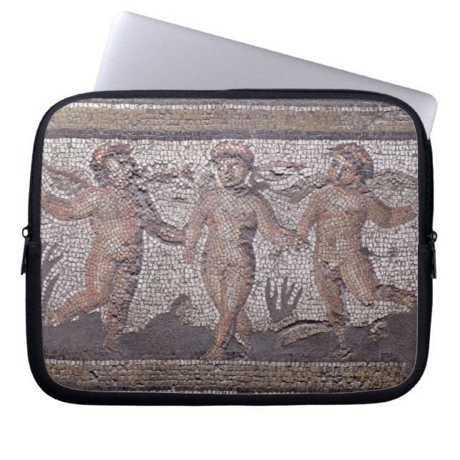 Capa Para Notebook Putti três de dança acompanhado de um jogo (Frente)