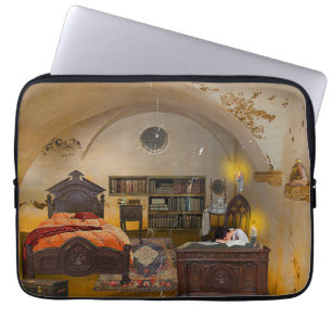 Capa Para Notebook Quarto de Harker