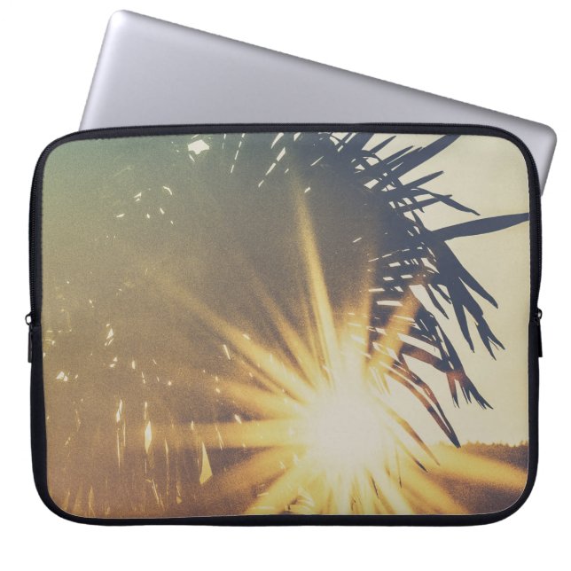 Capa Para Notebook Radiação solar sobre uma planta de folheto linear (Frente)